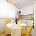 Slanica-murter Apartment *