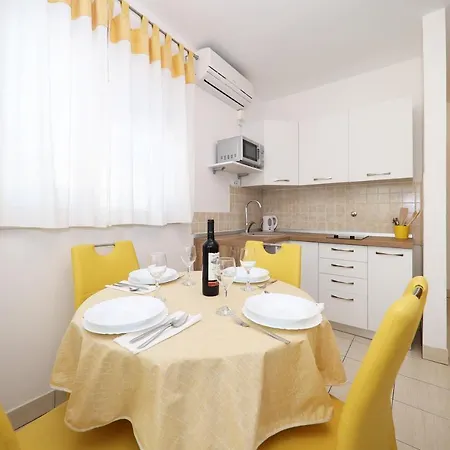 Slanica-murter Apartment *