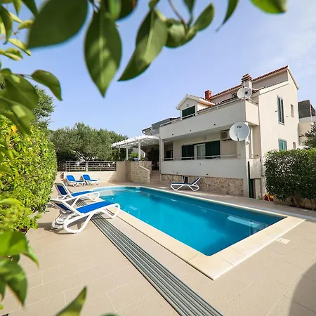 Slanica-murter Apartment